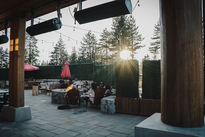 Mini Golf 9 Hole Course in Lake Tahoe — supplier photograph 1