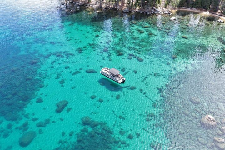 Private Pontoon Boat Charter - Up To 13 Passengers — supplier photograph 1