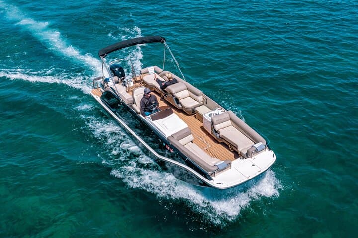 Private Emerald Bay Boat Cruise 2 Hours Lake Tahoe Up To 12 Guest — supplier photograph 1